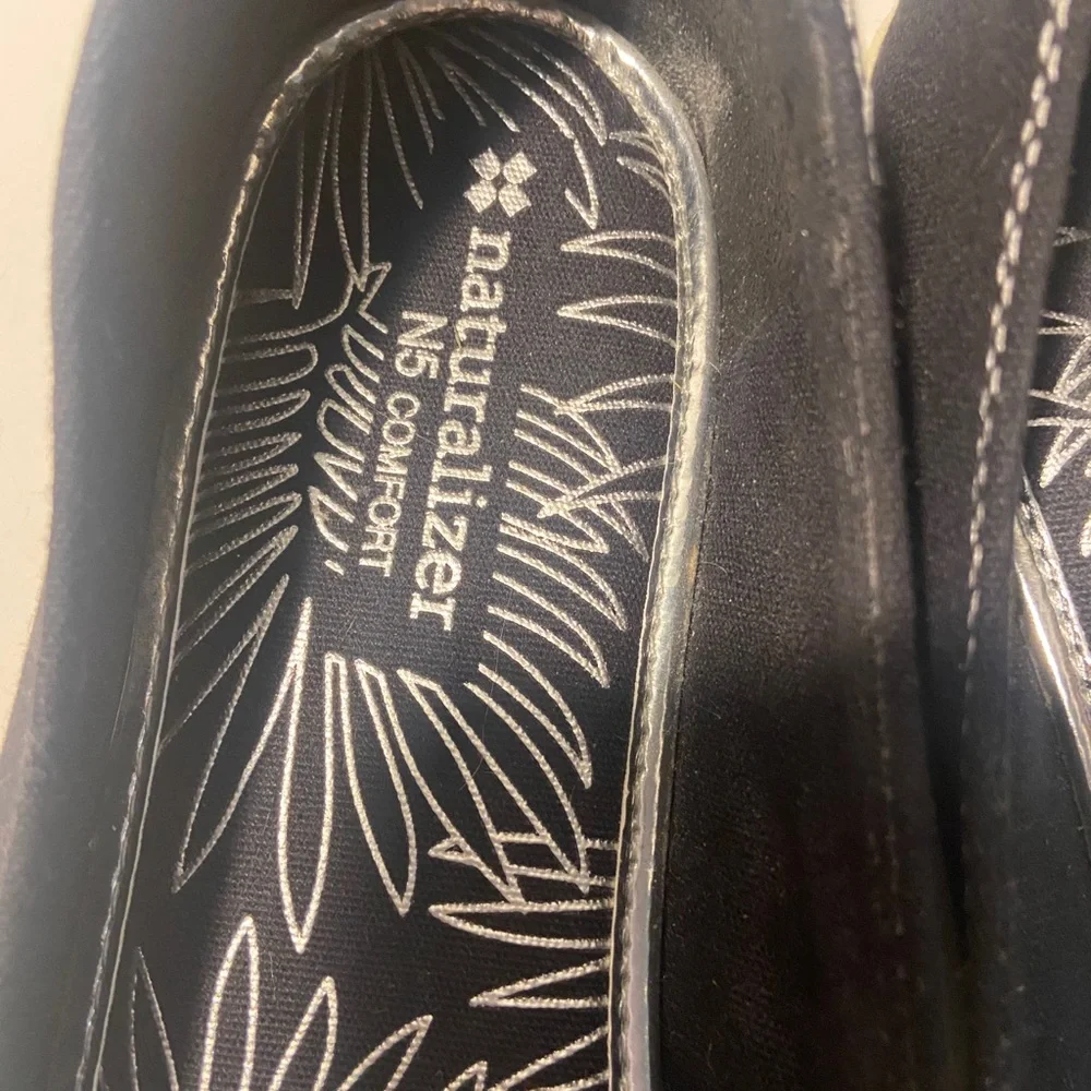 Naturalizer black canvas slip on shoes size 8N - Picture 5 of 5